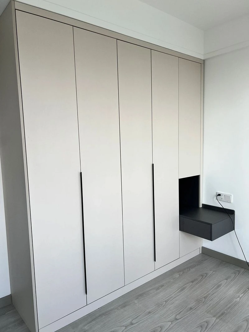 Two-tone gray and black bedroom wardrobe001 Two-tone gray and black bedroom wardrobe001
